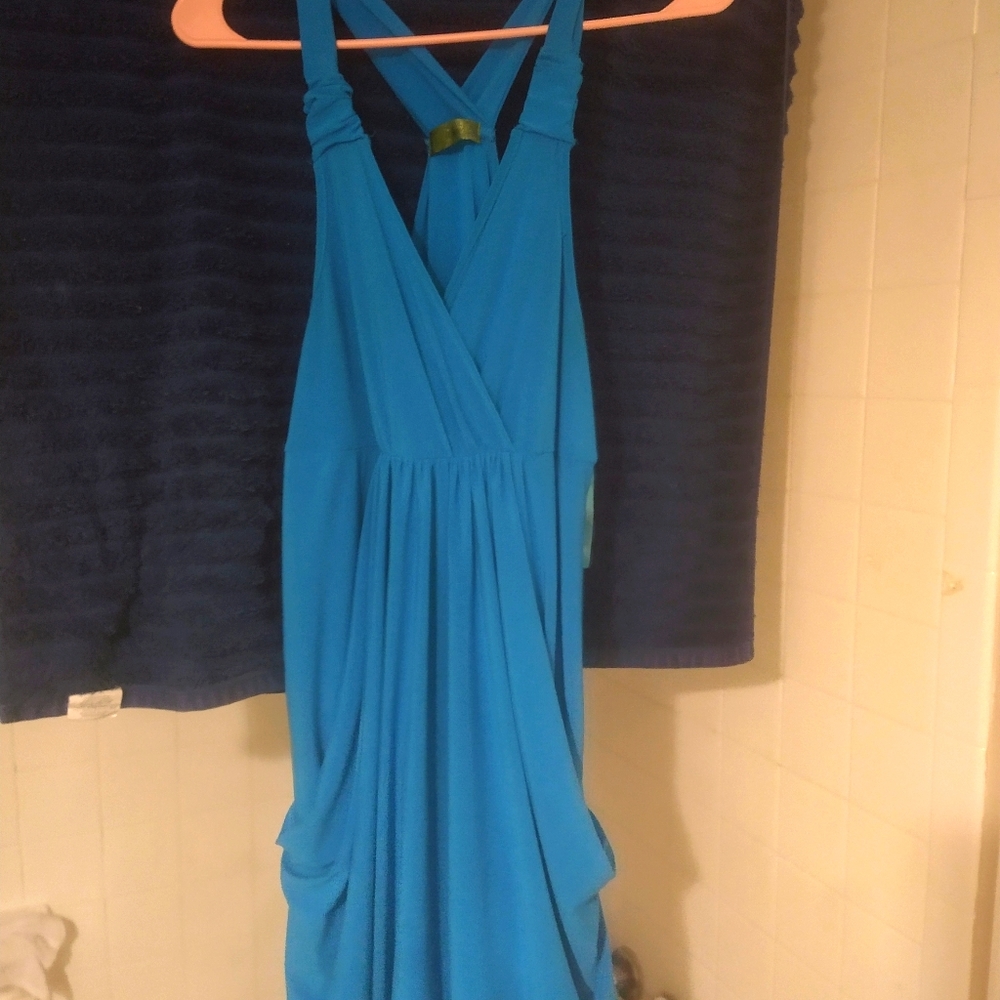 Dress - Picture 3 of 3